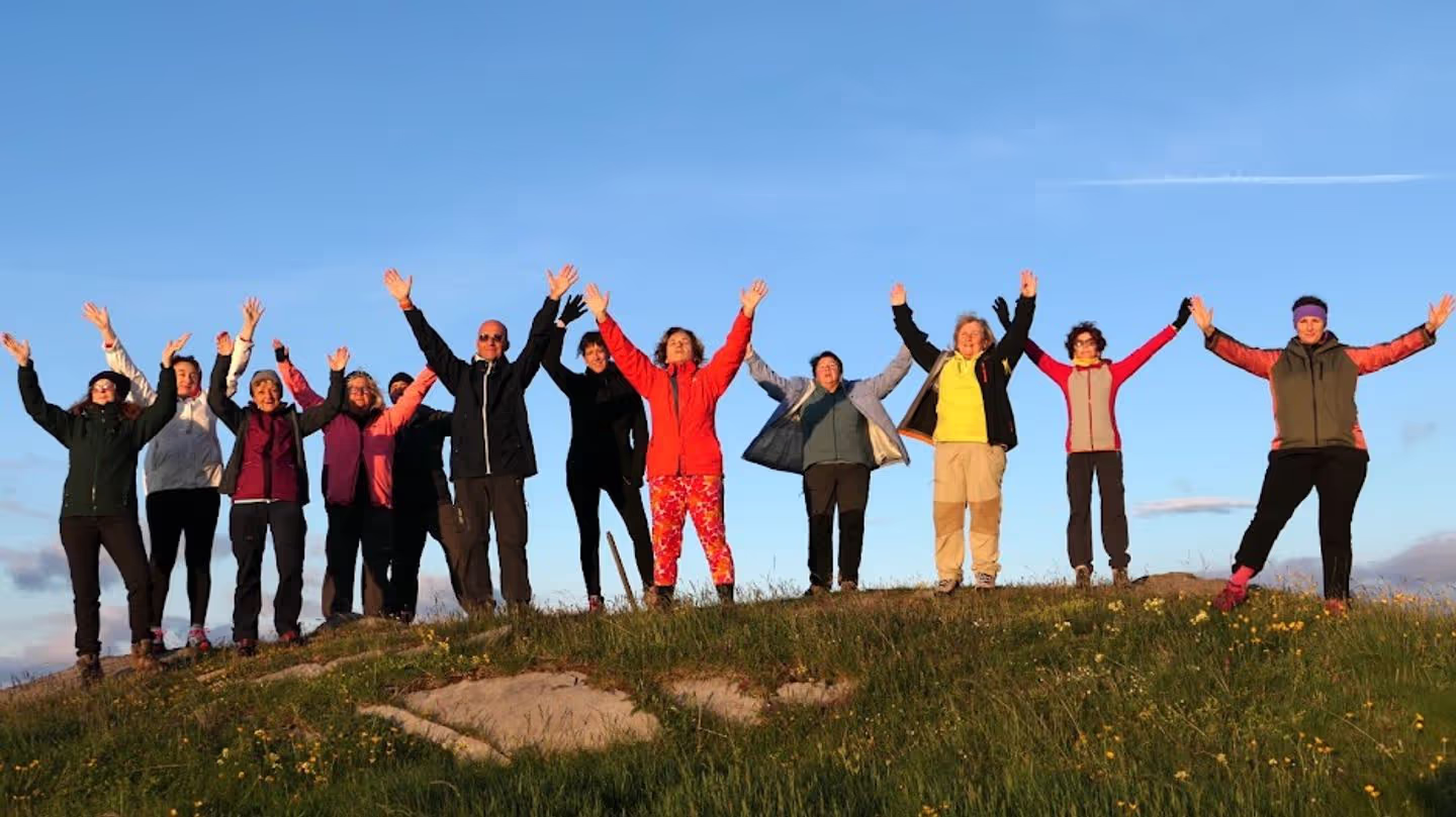 Saluto al sole dal Rifugio La Terza