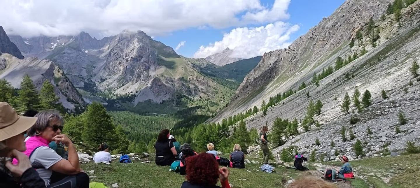 Panorama alta Valle Maira verso rifugio Gardetta 